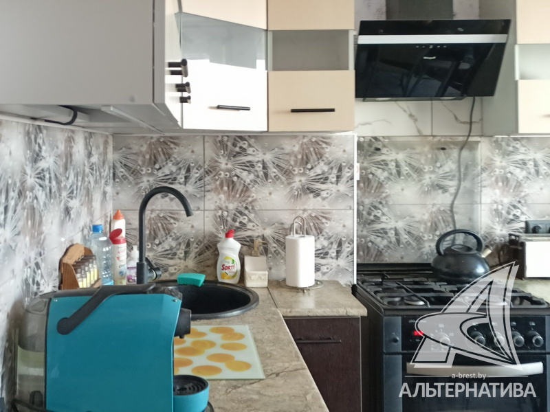  63.2кв.м., комнат 3, Кобринский р-н