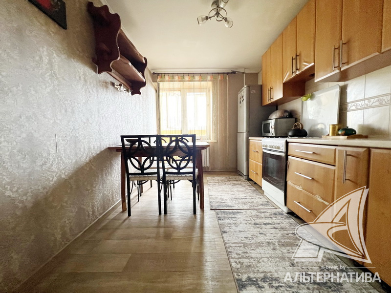  72.9кв.м., комнат 3, г. Брест (ЦЕНТР)