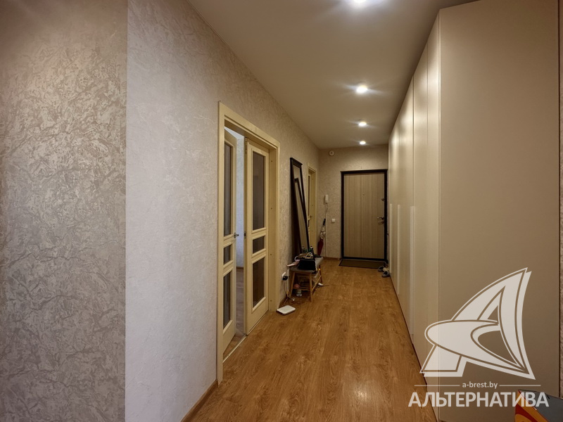  77кв.м., комнат 3, г. Брест (ВУЛЬКА)