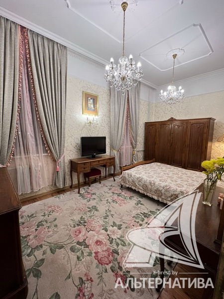 76кв.м., комнат 3, г. Брест (ЦЕНТР)