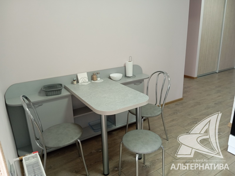  57.4кв.м., комнат 2, г. Брест (ЦЕНТР)