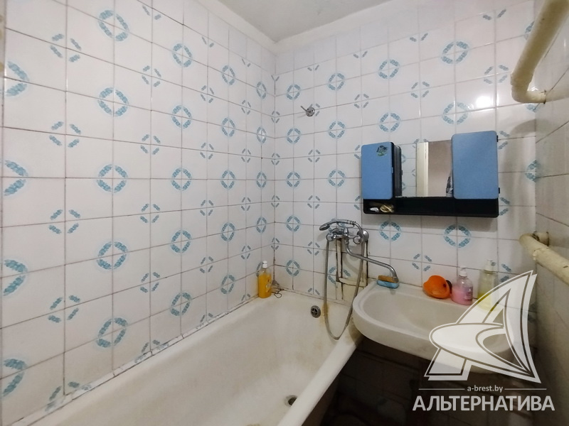  69.2кв.м., комнат 3, Кобринский р-н