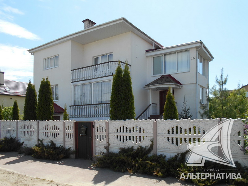 Дачный дом жилого типа 237.8кв.м. (участок 9.97 сот.), г. Брест (ВЕРЕСКОВЫЕ) (2003)