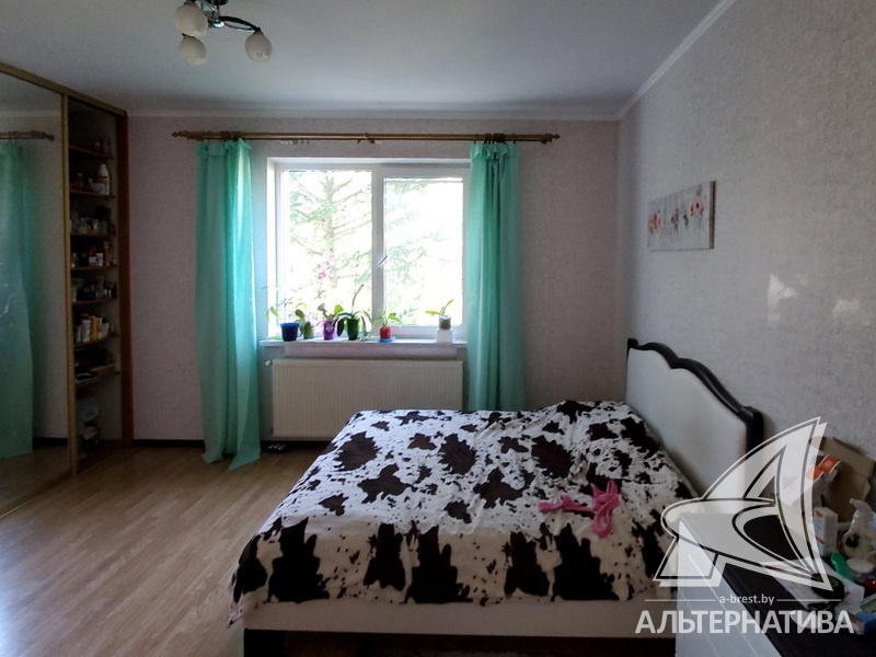  340.1кв.м. (участок 7.7 сот.), Кобринский р-н