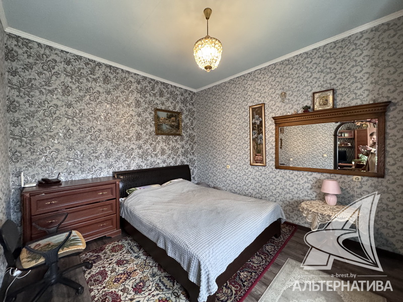  93.9кв.м., комнат , г. Брест (БРЕСТСКИХ ДИВИЗИЙ)