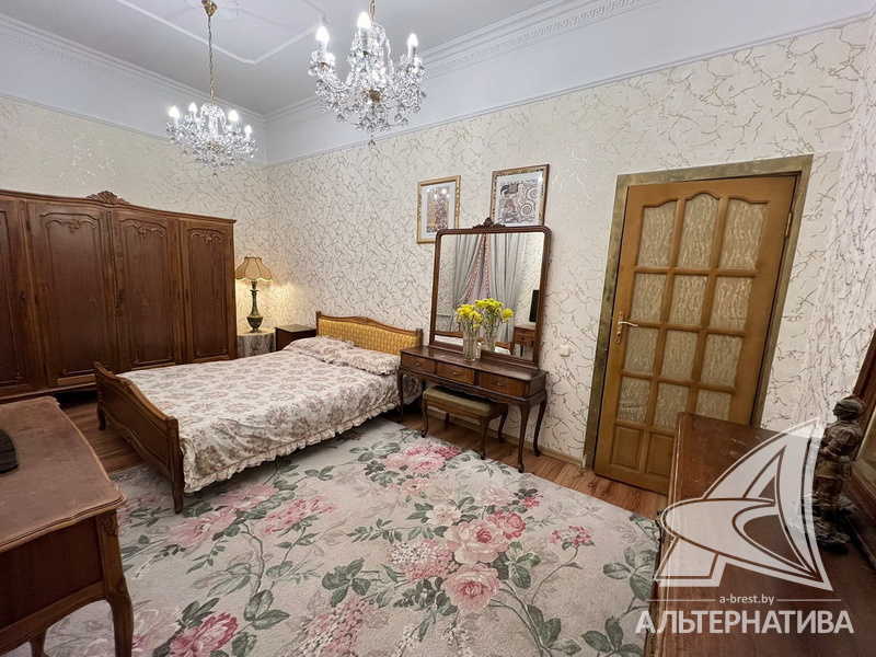  76кв.м., комнат 3, г. Брест (ЦЕНТР)