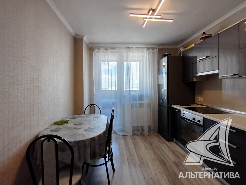  74.8кв.м., комнат 3, г. Брест (ВОСТОК)