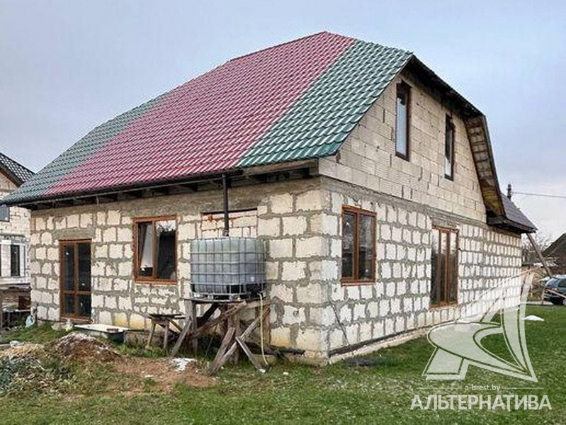 Дачный дом жилого типа 203.3кв.м. (участок 8.34 сот.), г. Брест (САД. ТОВАРИЩЕСТВА)