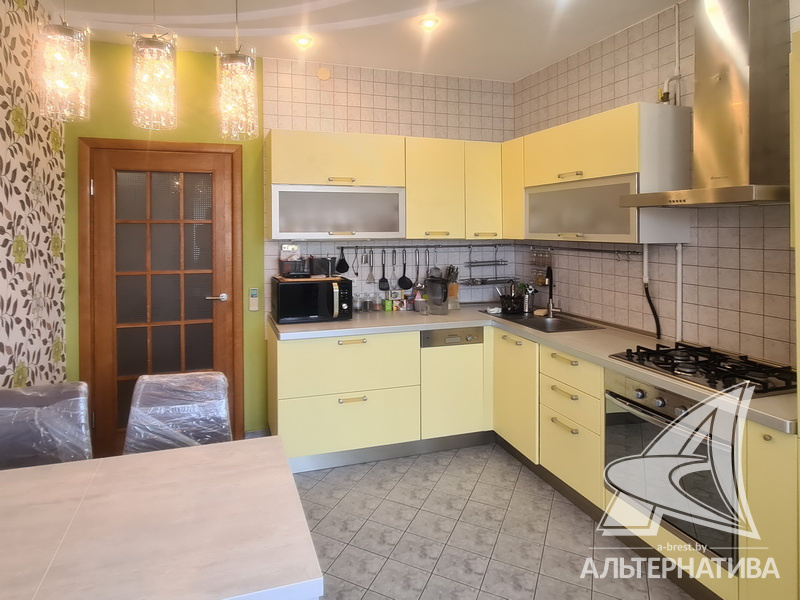  79.9кв.м., комнат 4, г. Брест (ЦЕНТР)