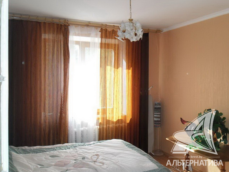  71.3кв.м., комнат 3, Брестский р-н