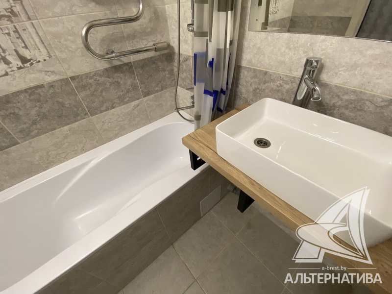  42.1кв.м., комнат 1, г. Брест (ТРИШИН)