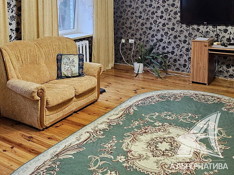  3 комнат. 5 этаж (г.д. Ходосы)