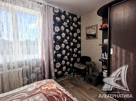  3 комнат. 2 этаж (г. Жабинка)