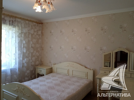  2 комнат. 1 этаж (г.д. Петровичи)