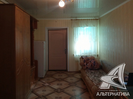  2 комнат. 1 этаж (г.д. Петровичи)